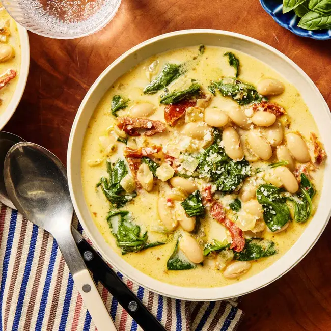 عکس غذا: سوپ سفید لوبیا Marry Me