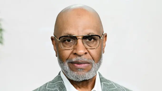 جیمز پیکنز جونیور