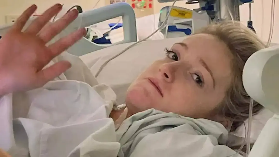 مشاهده زندگی که بدون او ادامه می‌یابد