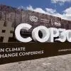 لوگوی COP30 در جلوی ساختمان مرکزی پیش از برگزاری COP30 برزیل آمازونیا ۲۰۲۵ در تاریخ ۳ نوامبر ۲۰۲۵ در بلم، برزیل دیده می‌شود. کنفرانس احزاب (COP) هر ساله برای بررسی و مذاکره درباره تغییرات اقلیمی برگزار می‌شود. برزیل میزبان اجلاس اقلیمی در تاریخ‌های ۶ و ۷ نوامبر و نشست ۳۰ام COP در بازهٔ ۱۰ تا ۲۱ نوامبر در بلم خواهد بود.