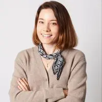 نویسنده موورا دومینکو